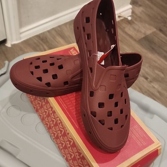 Vans Trek Slip-On Shoes - Picture 10 of 11